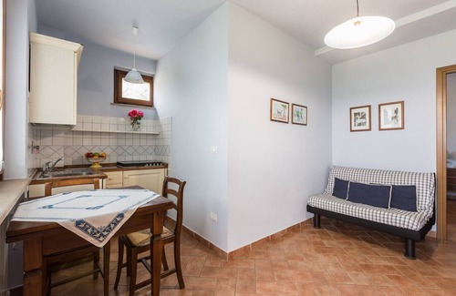Cannara Villa | Casa de campo a 10 km de Asís - piscina, wifi, spa -