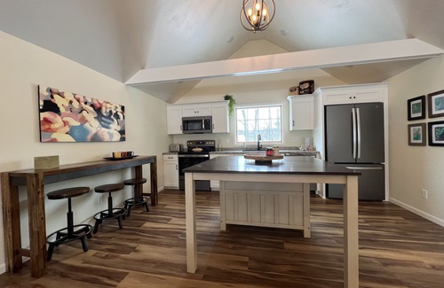 Ephraim Casa | PEACEFUL, SPACIOUS, AND ROMANTIC - your Door County home away from home!