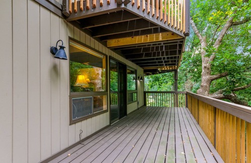 Fontana Casa | Peaceful Treetop Lake House