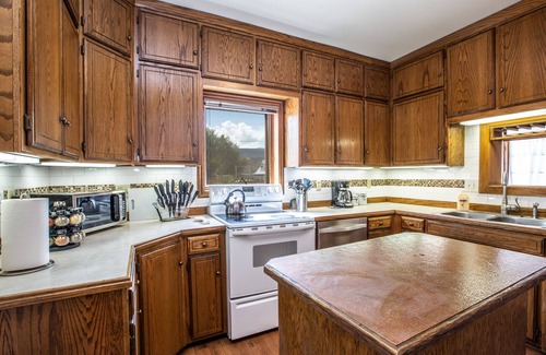 Glenwood Springs Casa | Tranquilo hogar zen victoriano en la colina