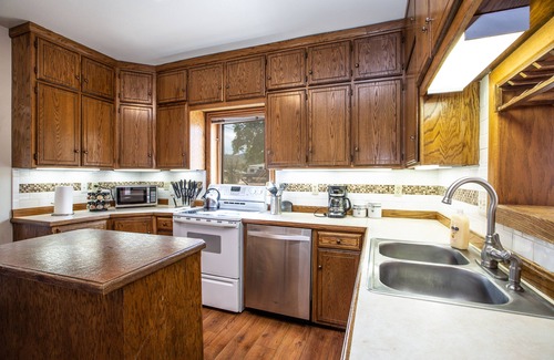 Glenwood Springs Casa | Tranquilo hogar zen victoriano en la colina
