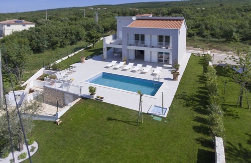 Stanisovi Villa | Tranquila villa en Stanisovi con vista al mar