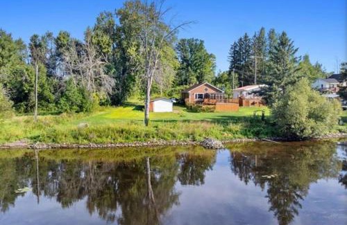 Plaisance Chalet De Esquí | Peaceful Waterfont Cottage - Quebec