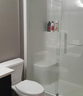 Southeast Edmonton Casa | Peaceful Wifi Tv Long Stays Family Friendly
