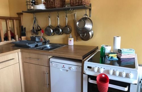 Talybont-on-Usk Casa | Peacock Cottage, Pet Friendly, Black Mountain Range, ubicado en Brecon Beacons