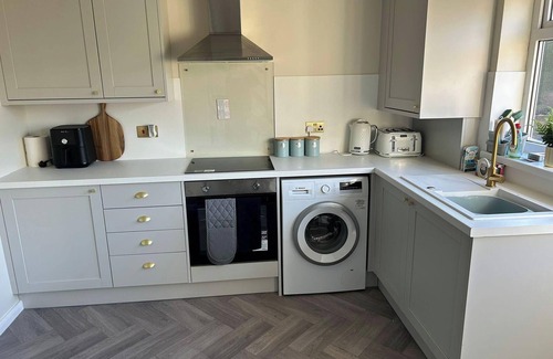 Chesterfield Casa | Peak District - 2 Beds - Sleeps 4 - Pet Friendly