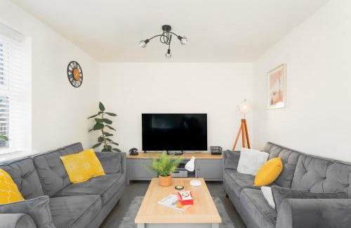 Buxton Casa | Peak District New Modern Cottage with Mountain Views