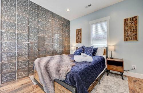 Colorado Springs Villa | Peak Reunion Retreat WiFi Hot Tub AC & Sunshine Villa