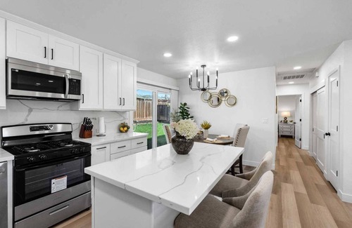 East San Jose Casa | Pearl Haven Retreat on Lochner Dr #42069