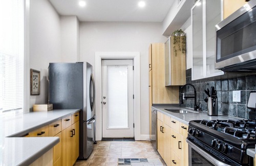 Eckington Casa | Pearl Light - 10min Walk to Union Market, 2mi to Capitol – 3BR/3BA w/Parking
