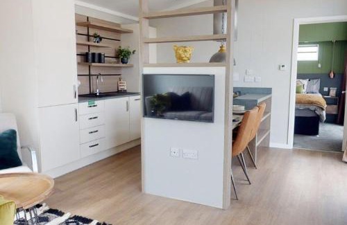 Towyn Casa | Pebble Beach Resort The Goodwood Lodge