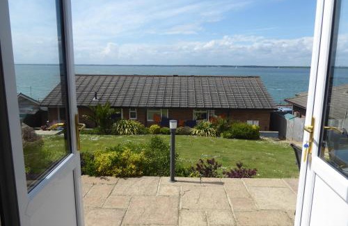 Cowes Cabina | Pebble Lodges