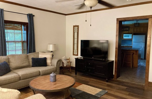 Mathiston Casa | Pecan Hill - Charming 3-bedroom farmhouse in peaceful Mathiston