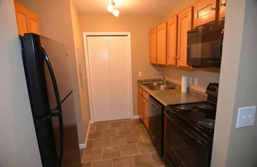 Clymer Condominio | Peek' n Peak, Camelot Loft Condo, Clymer, NY, 250 Yards to Chair 8, Sleeps 14
