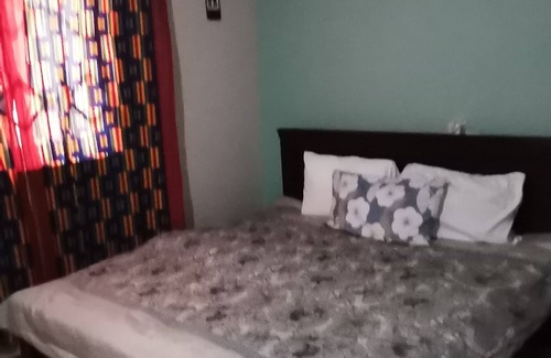 Ngleshi Amanfro Casa | Peemens Guesthouse