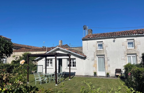 Duil-sur-le-Mignon Casa | Pegasus, Les Constellations
