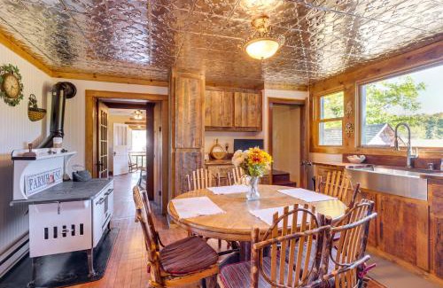 Pellston Casa | Pellston Farmhouse with Snowmobile Trail Access!