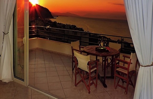 Paralia Platanou Casa | Peloponissos Silver House