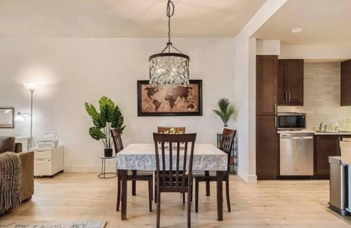 Baseline Sub Apartamento | Peloton 1-Bedroom Accessible Apt