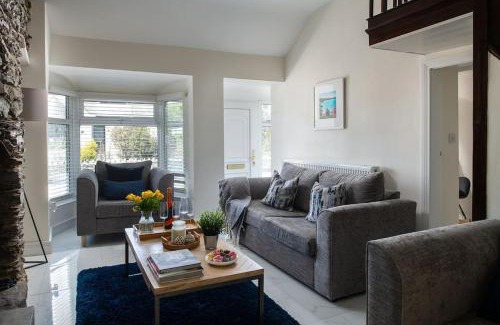 Amlwch Casa | Pencraig Cottage Indoor Hot Tub