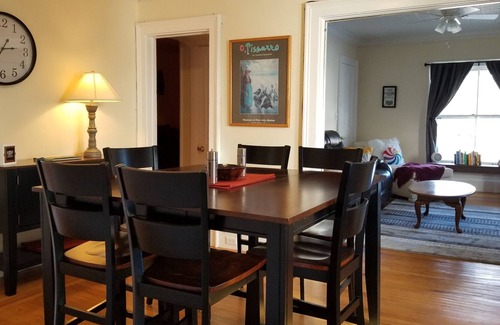 Philmont Apartamento | Penelope's Flat - Laugh often, eat well and enjoy life!