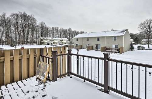 Penfield Casa | Penfield Townhome - 10 Mi to Downtown Rochester!