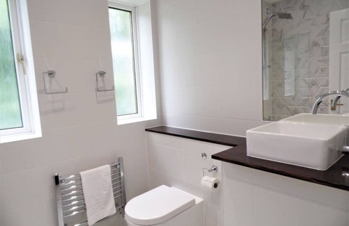 Linthouse Apartamento | Penilee Upper Apartment