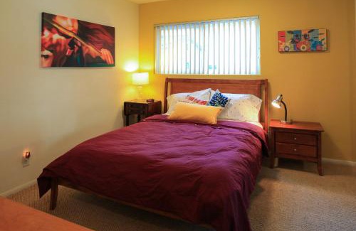 Peninsula Apartamento | Peninsula Hideaway Apartment Alamitos Bay