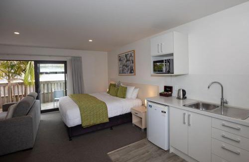 Whitianga Hotel | Peninsula Motel
