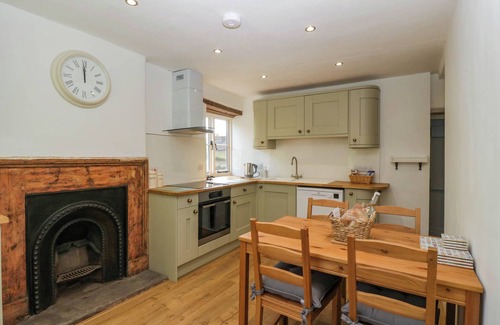 Blakeney Cabaña | PENNFIELDS, family friendly, character holiday cottage in Blakeney