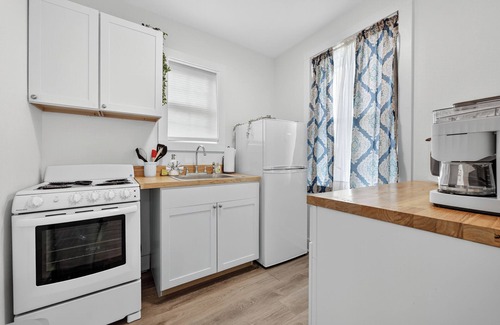 South Pensacola Cabaña | Pensacola Cozy Studio