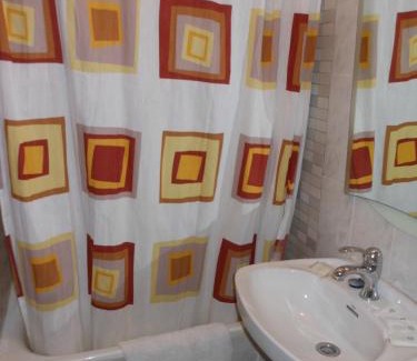 Sant Francesc Casa | Pensión Alicante by Moontels