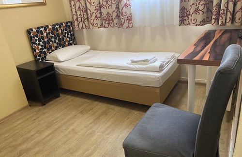 Gutleutviertel Casa | Pension Alpha