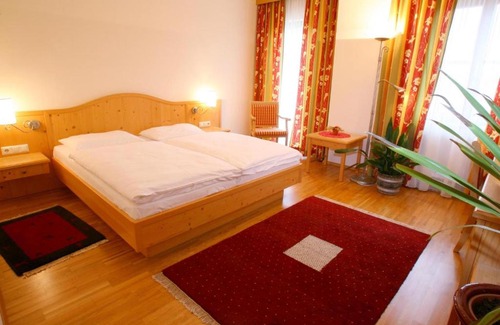 Eberau Cama Y Desayuno | Pension Buch, Bed and Breakfast