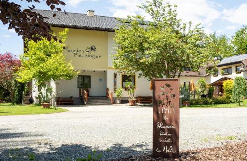 Feldkirchen in Kaernten Casa | Pension Fischinger