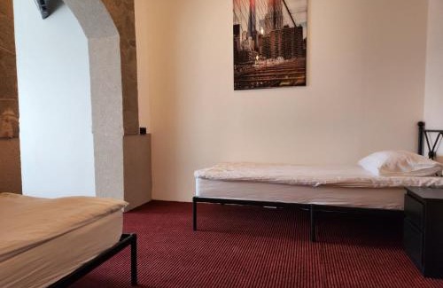 Zirovnica Cama Y Desayuno | Pension Knafel