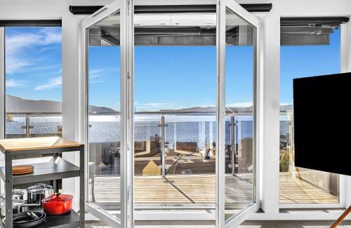 Sandviken Apartamento | Penthouse Apartment