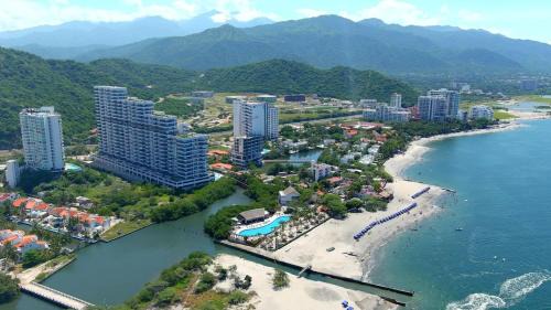 Urb Plenomar Apartamento | PENTHOUSE con Vista y Salida Directa al Mar