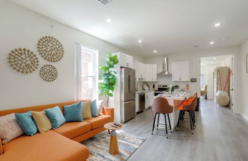 North Philadelphia West Condominio | Penthouse Condo w/ Rooftop Deck in Philadelphia!