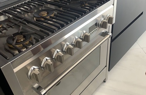 Nahalat Yitzhak Condominio | Penthouse for rent in Givatayim city 200 meter with huge outdoor & private pool