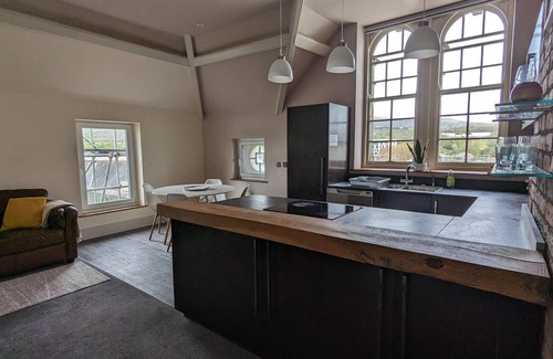 Merthyr Tydfil Apartamento | Penthouse-highstreet-sleeps2-87ws