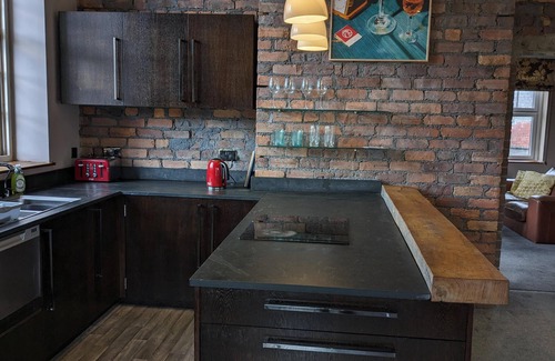 Merthyr Tydfil Apartamento | Penthouse-highstreet-sleeps2-87ws