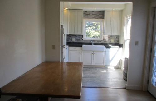 Rockland Casa | Penthouse suite de un dormitorio principal con vista al mar, a poca distancia del centro.