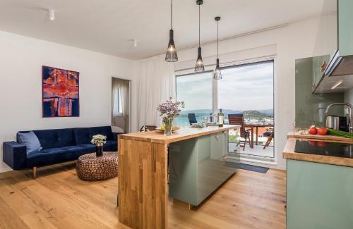 Susica Apartamento | Penthouse SeaByMe with 2 Terraces