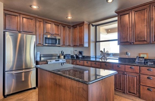 Puerto Peñasco Complejo | ¡Ático de lujo de 3 dormitorios en Las Palomas actualizado! ¡Patio masivo, vista al mar!