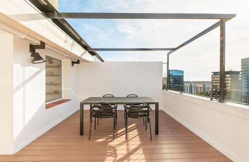 La Bordeta Apartamento | Penthouse with Terrace near Gran Via and Camp Nou