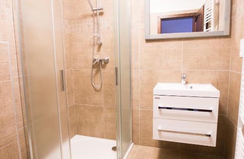 Vraz Casa | Penzion Harmonika