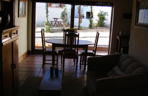 Beaufort West Chalet De Esquí | Pepper Tree Accommodation
