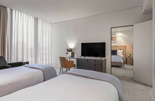 Adelaide Central Business District Hotel | Peppers Waymouth Adelaide
