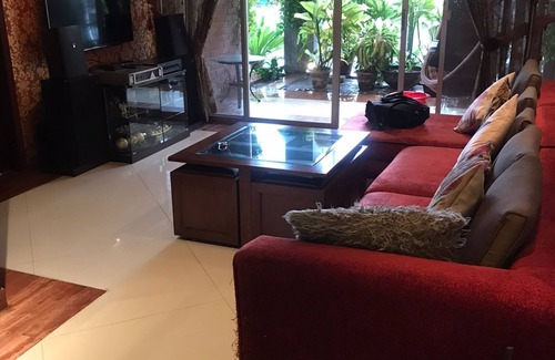 Dhaka Casa | per night /monthly 3200sqft full furnished apartment antique furniture gulshan